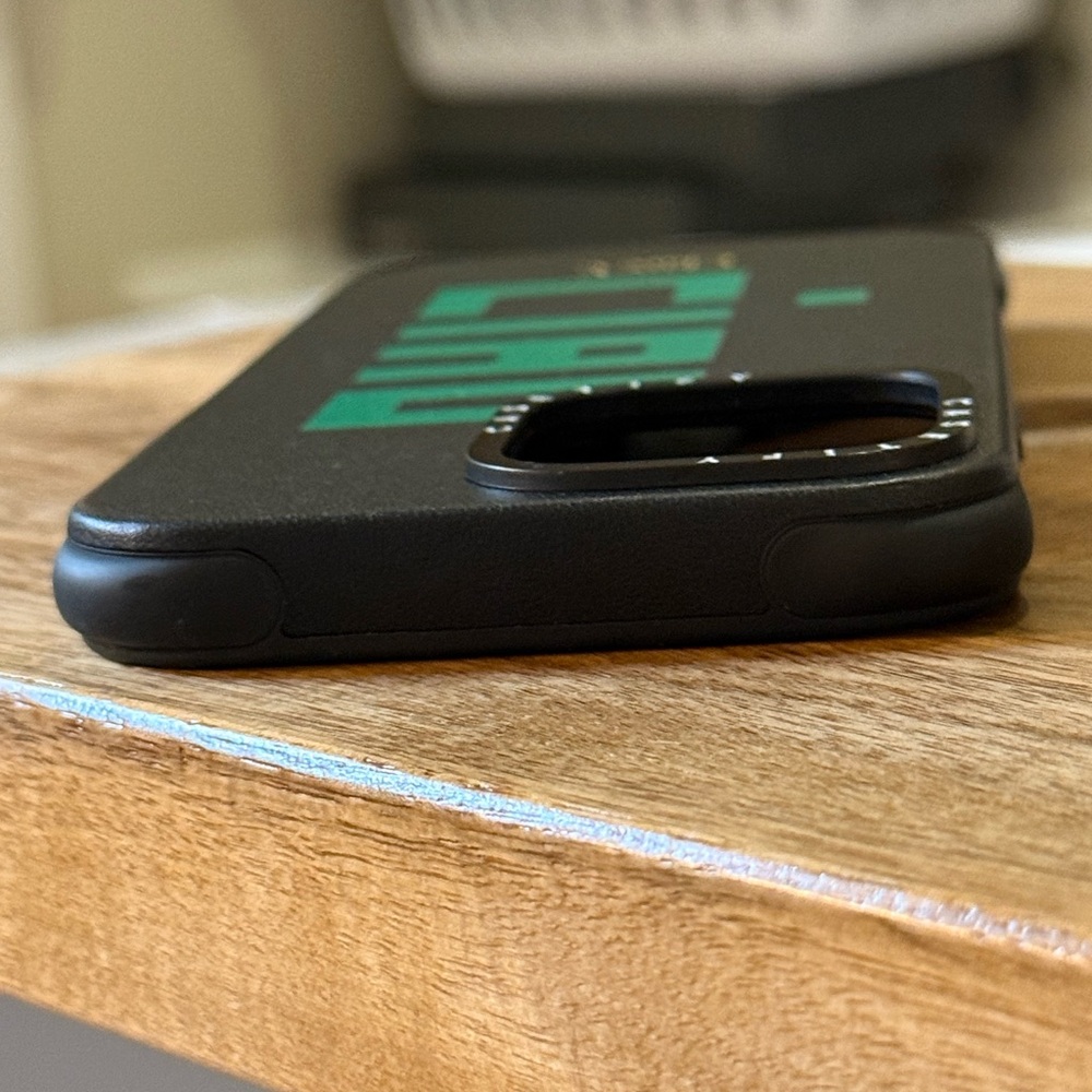 Clare V X Casetify leather phone case black with green CIAO iPhone 16 pro MAX - Picture 9 of 10